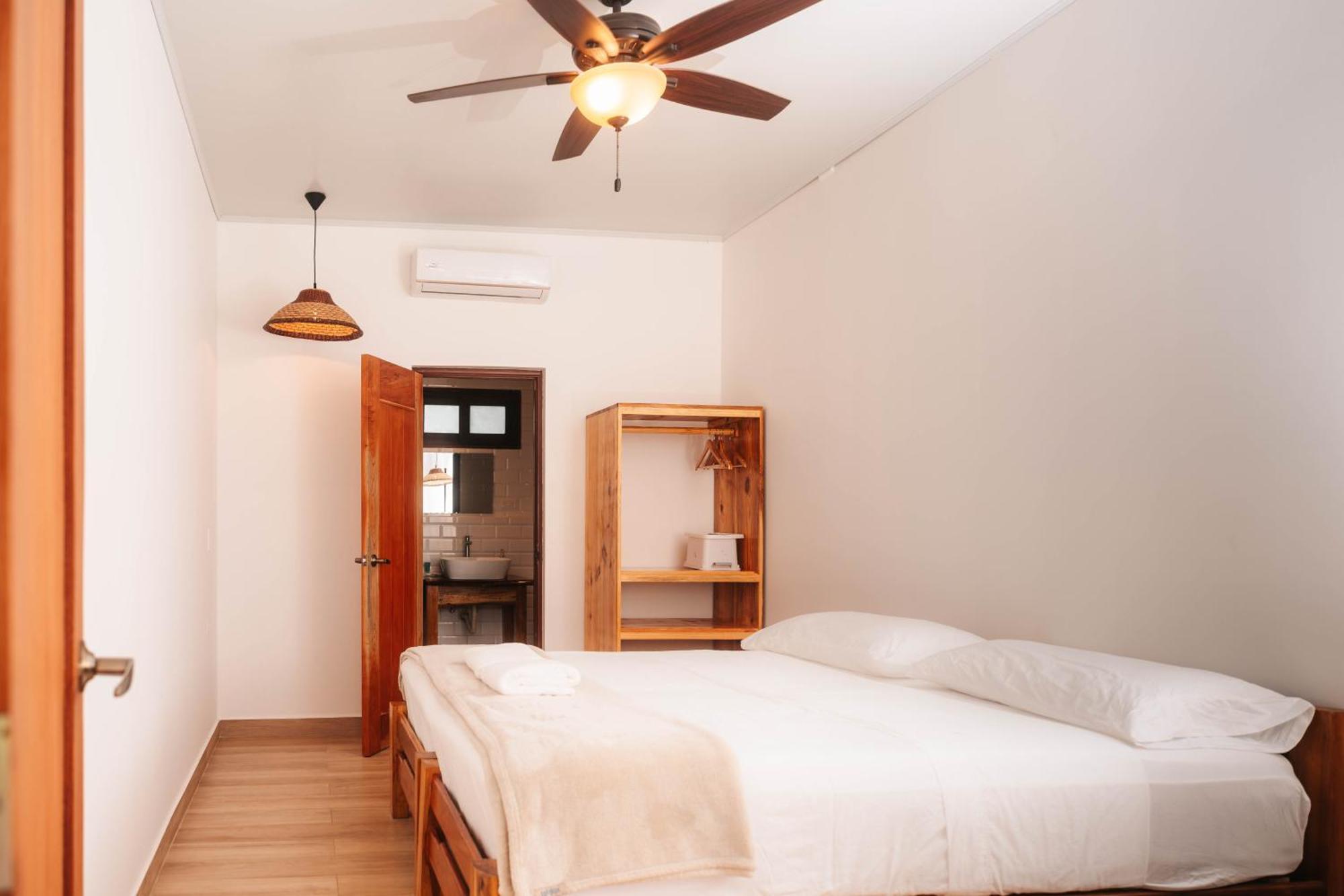 Beach Break Hotel & Surf Camp De Playa Venao Dış mekan fotoğraf